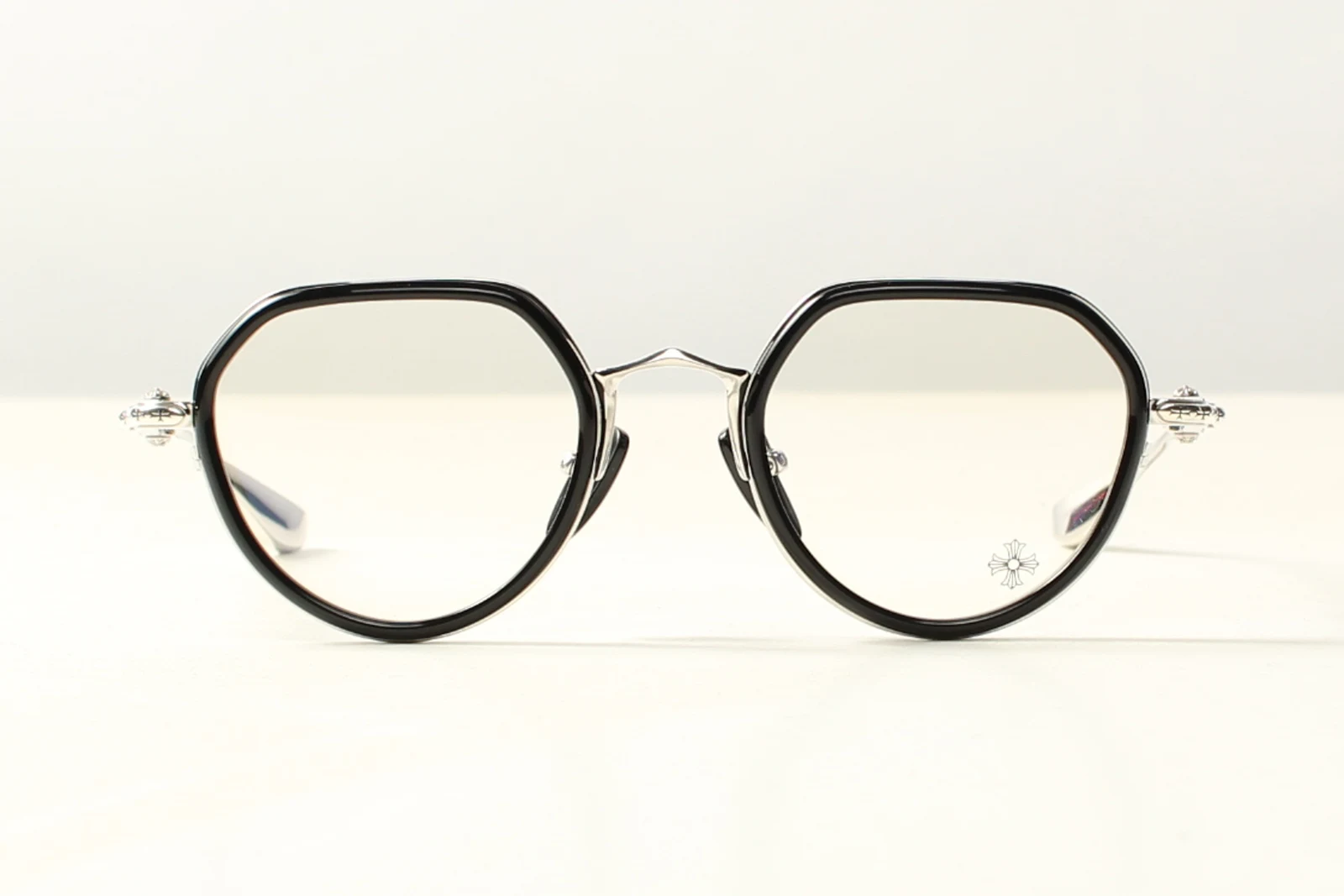 MUNT · BK/SS
