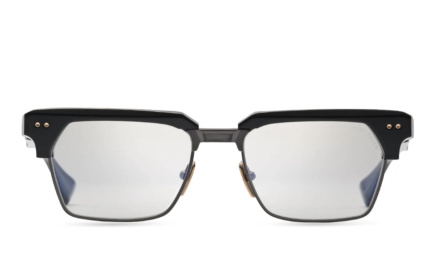 STATESMAN SEVEN 04 · 