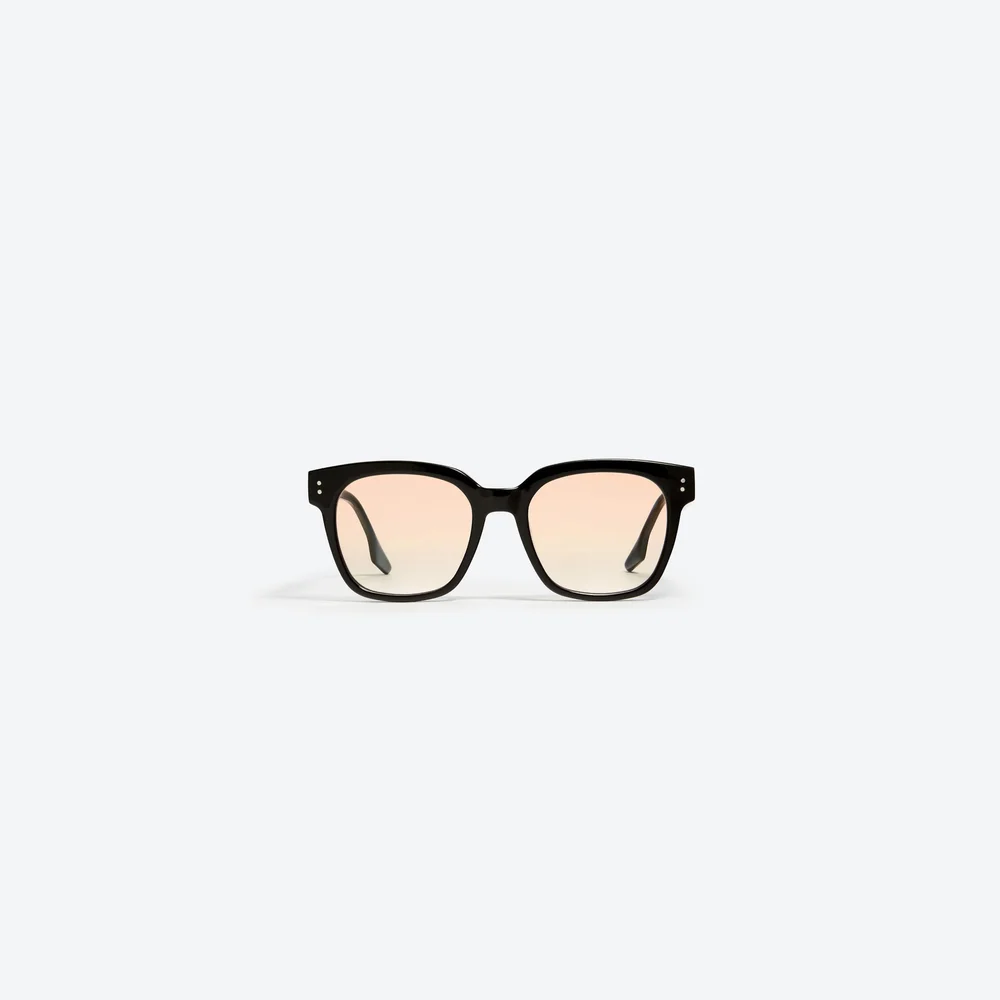 UNA.C N 01(OR) · 